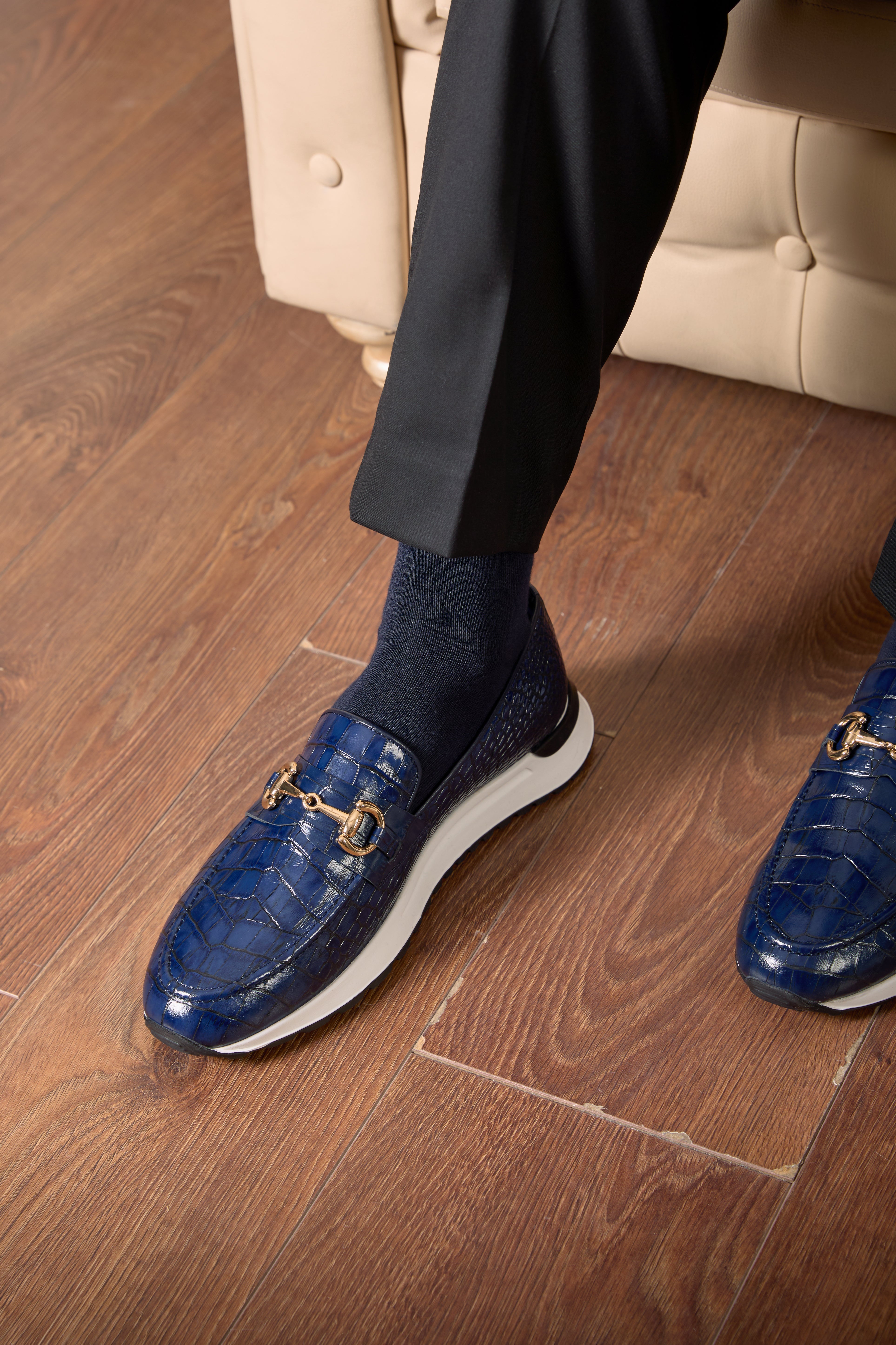 The Padova Navy Blue Leather Sneaker