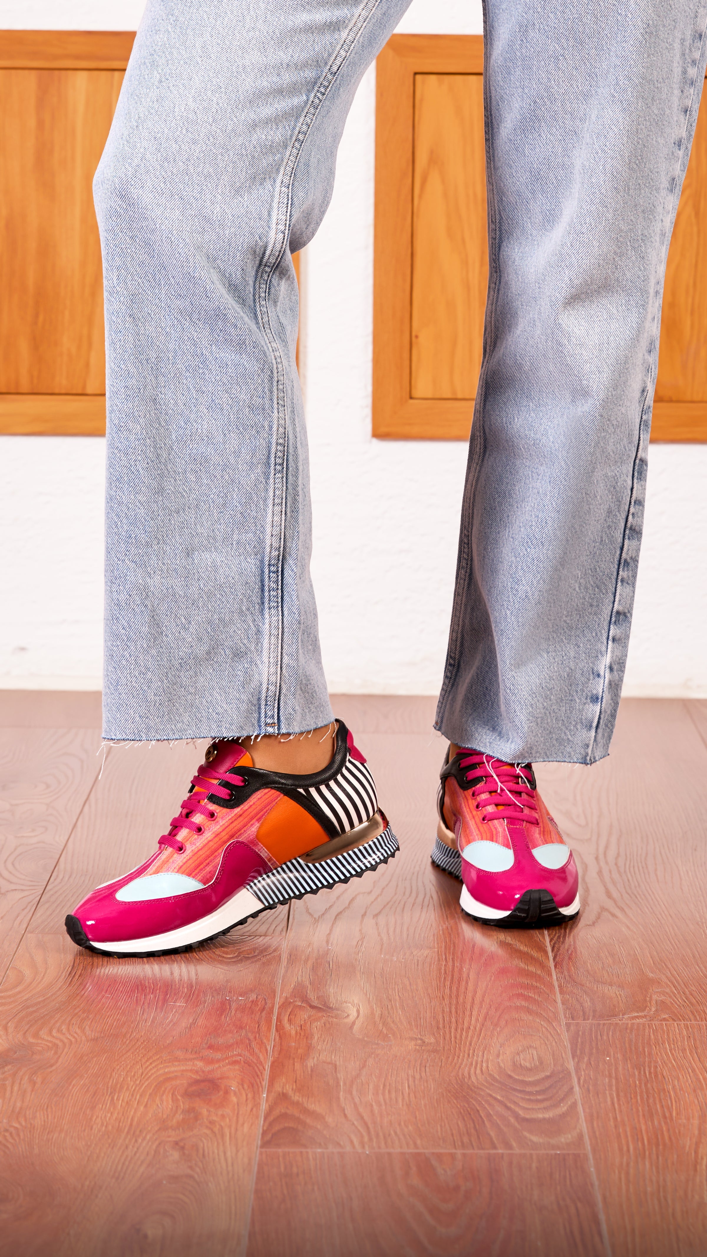 Santa Amaro Multi Color Fuchsia Sneaker