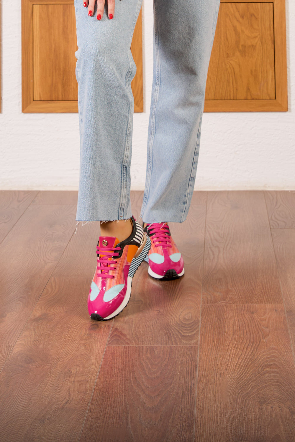 Santa Amaro Multi Color Fuchsia Sneaker