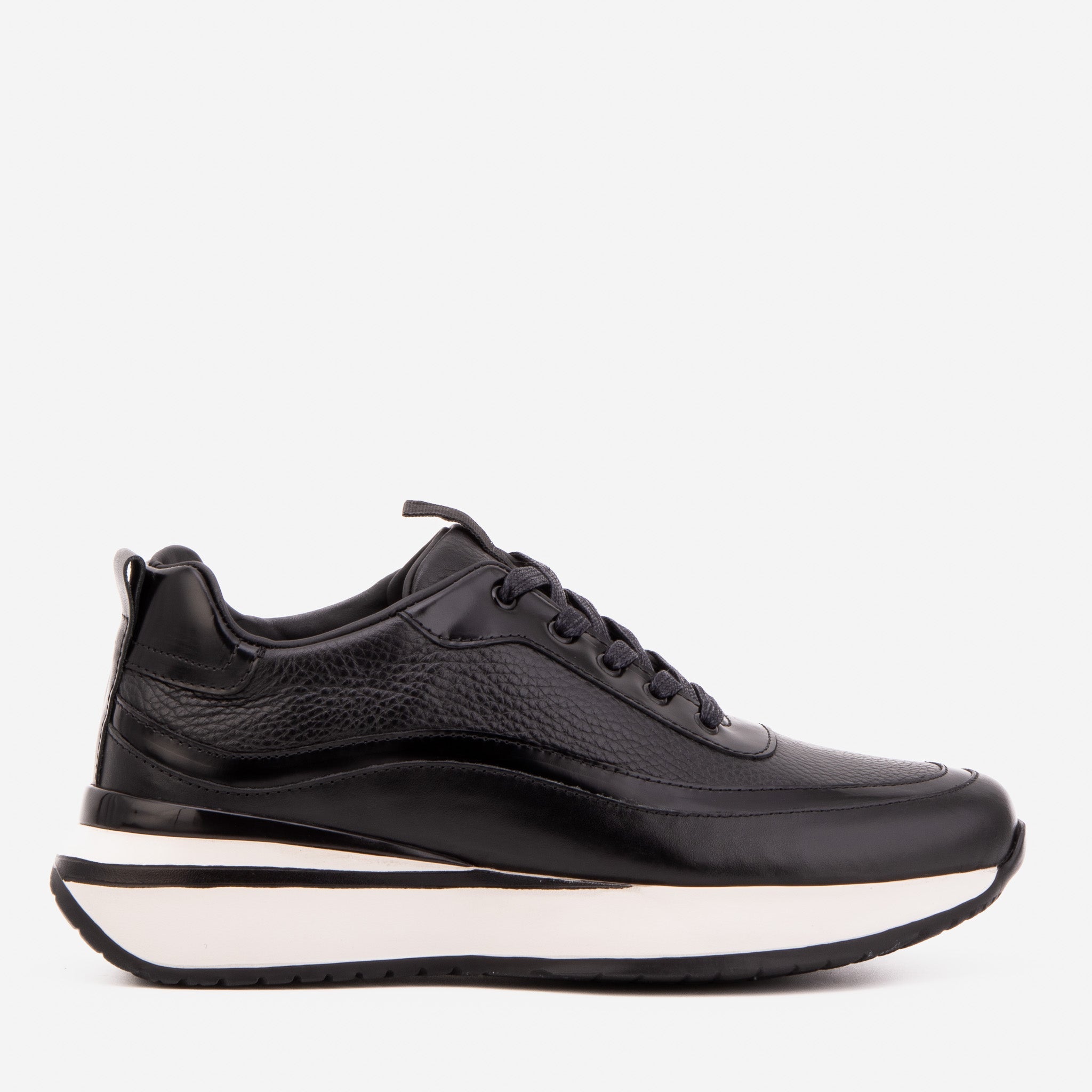 The Modena Black Leather Sneaker