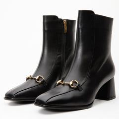 The Bukres Black Leather Block Heel Boot