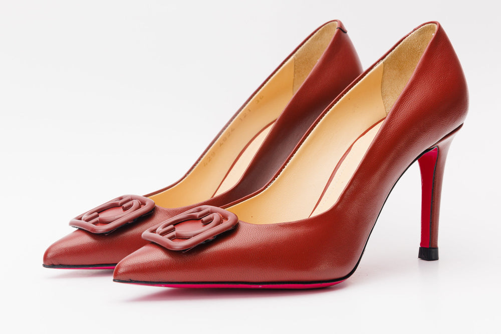 The Maneadero Dark Red Leather Pump Fuchsia Sole Shoe