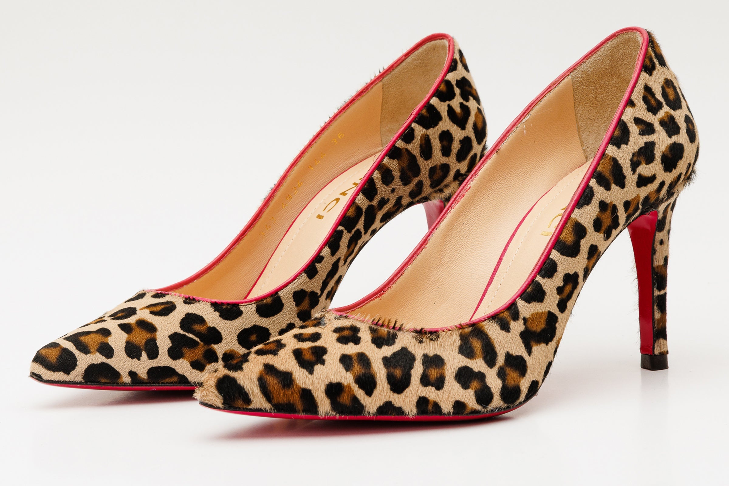 The Olbia Leopard Leather Pump Fuchsia Sole Shoe