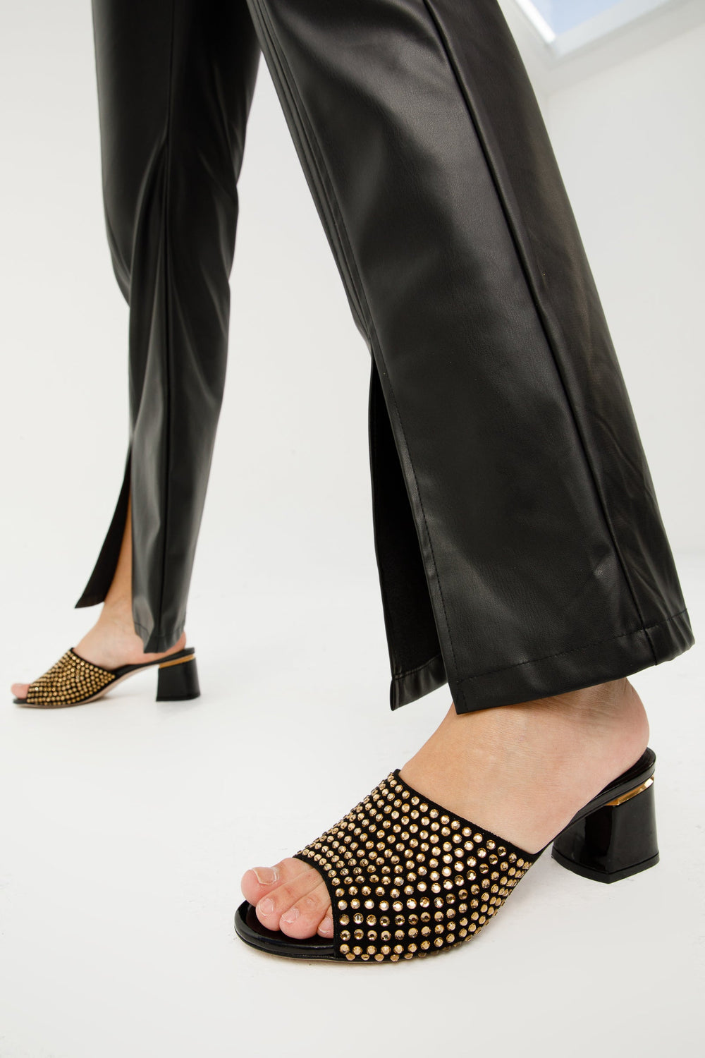 The Ailano Gold Glitter Leather Sandal