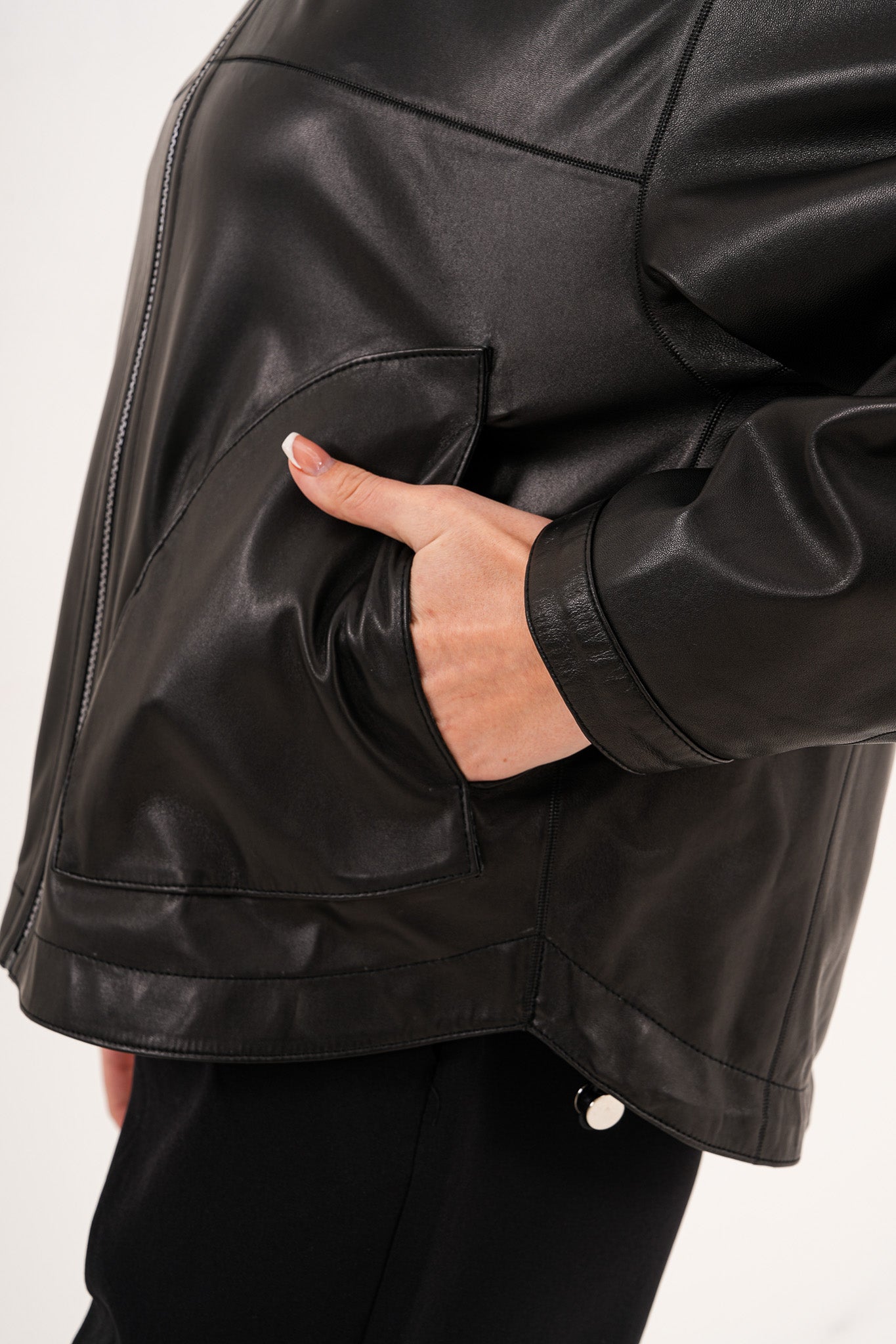The Calyra Reversible Leather Jacket – Black