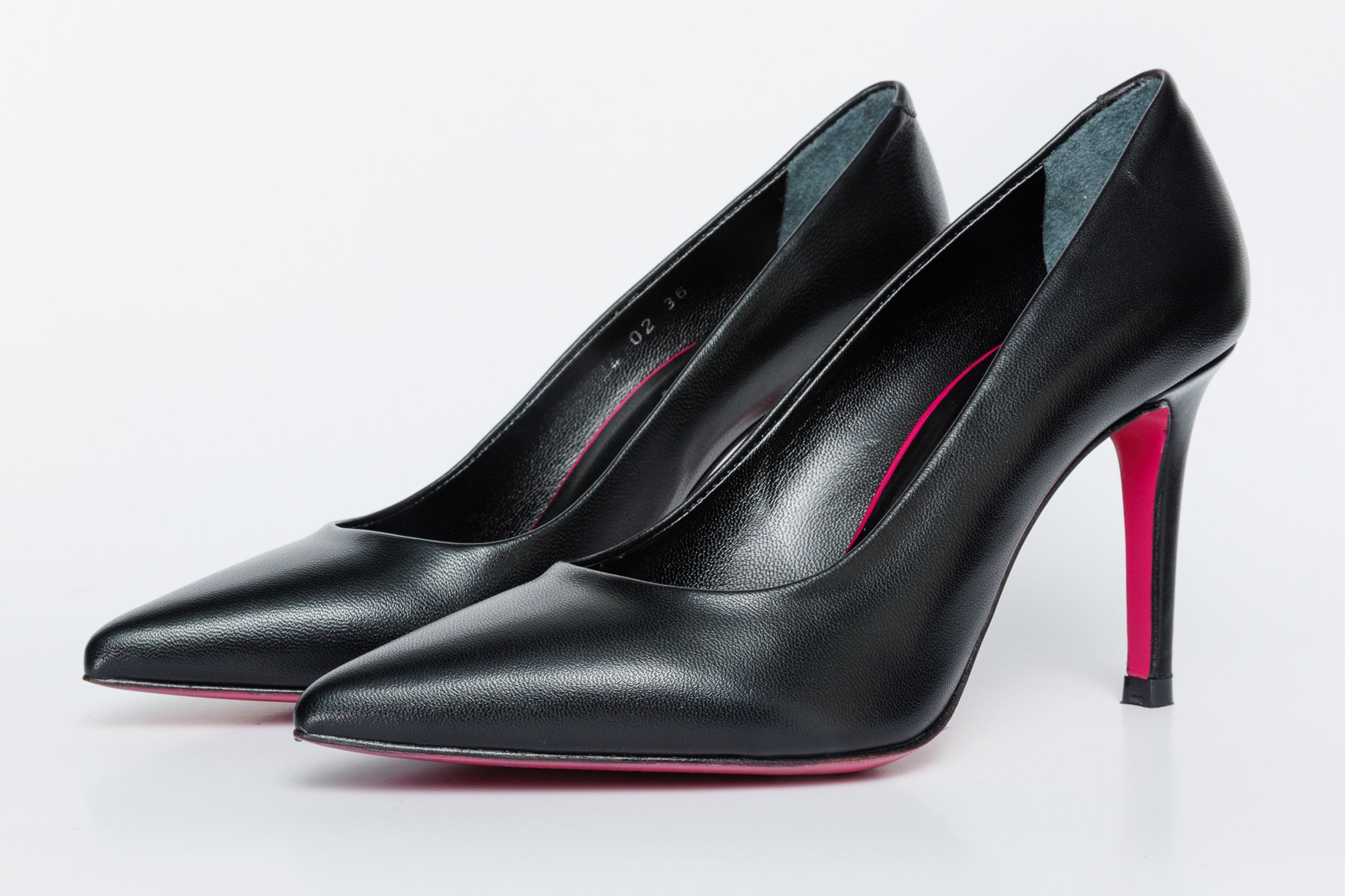The Ege Black Leather Pump Fuchsia Sole Shoe