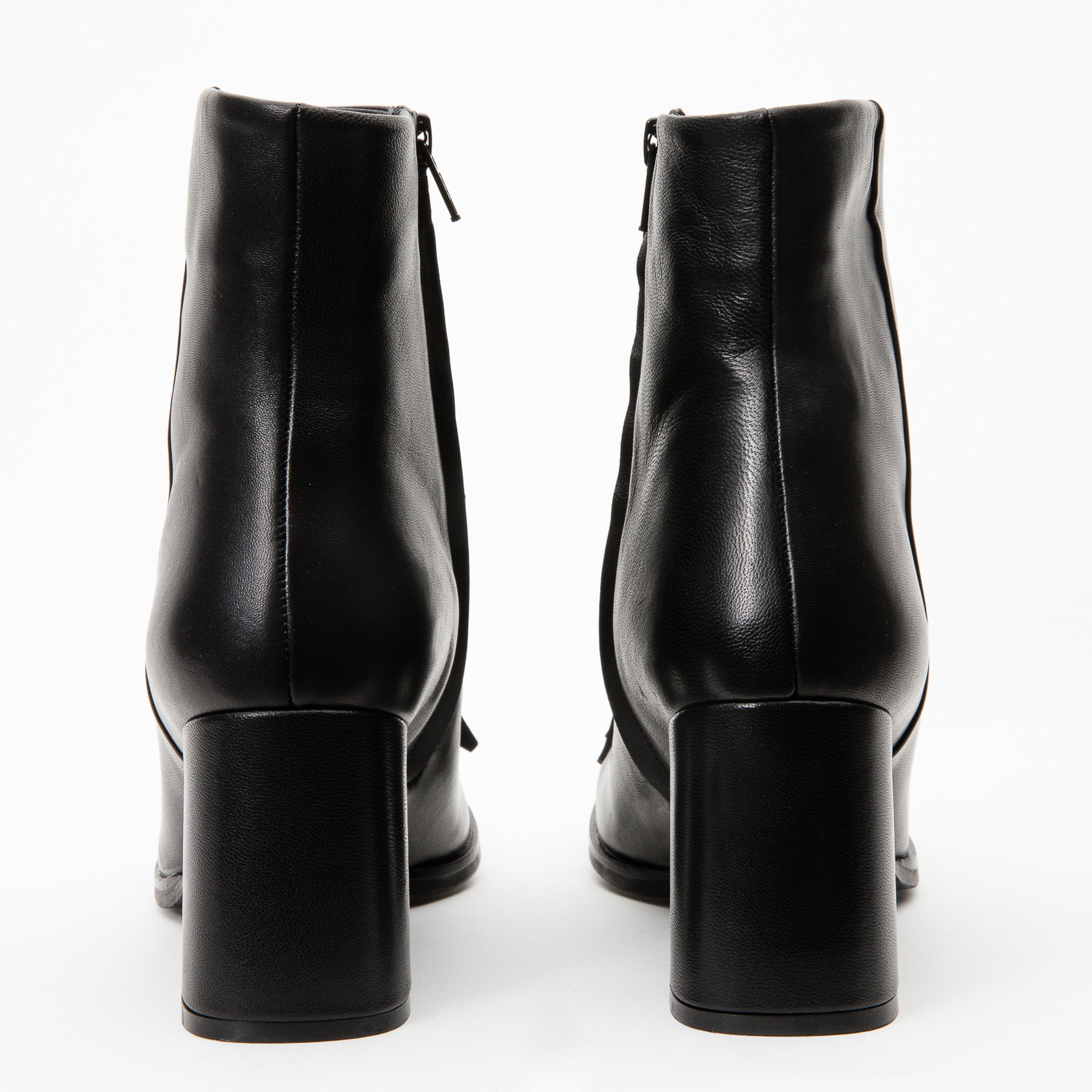 The Luksor Black Leather Block Heel Boot