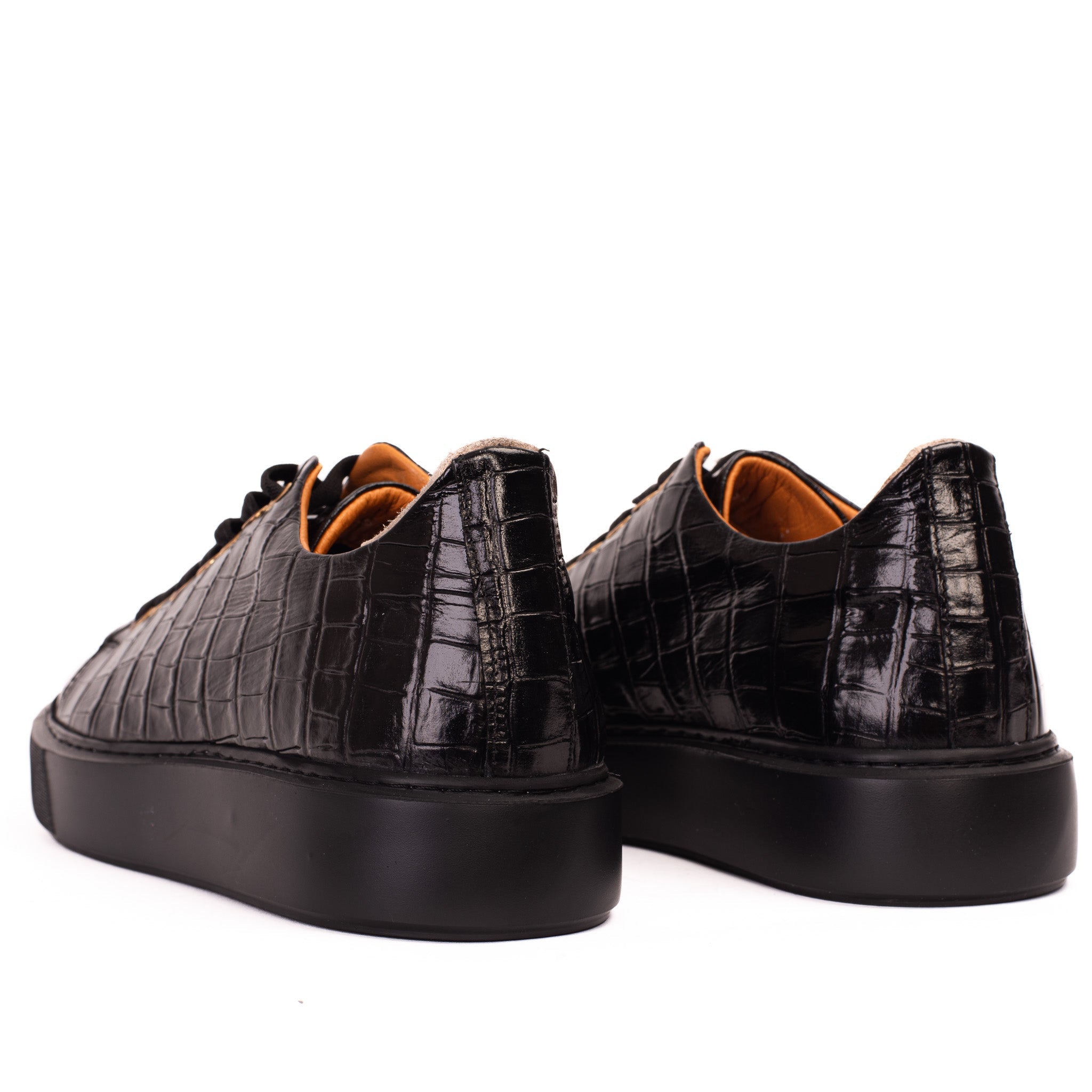 The Dublin Black Leather Sneaker