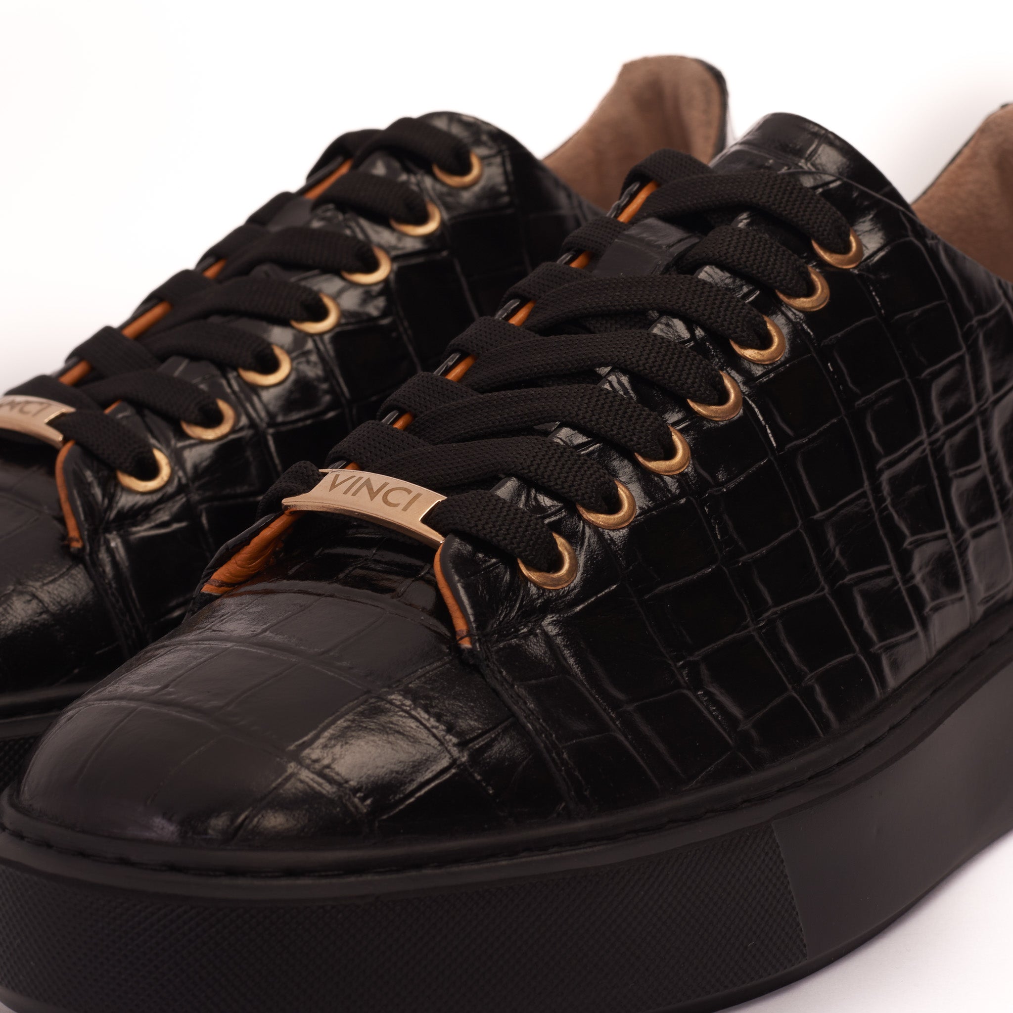 The Dublin Black Leather Sneaker